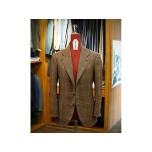 High-End Bespoke Suit Craftsmanship